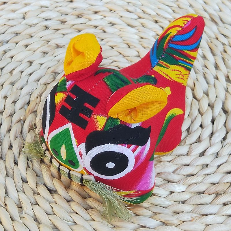 精美布艺老虎 民间工艺 手工缝制 乖乖虎 民间玩具 居家摆件