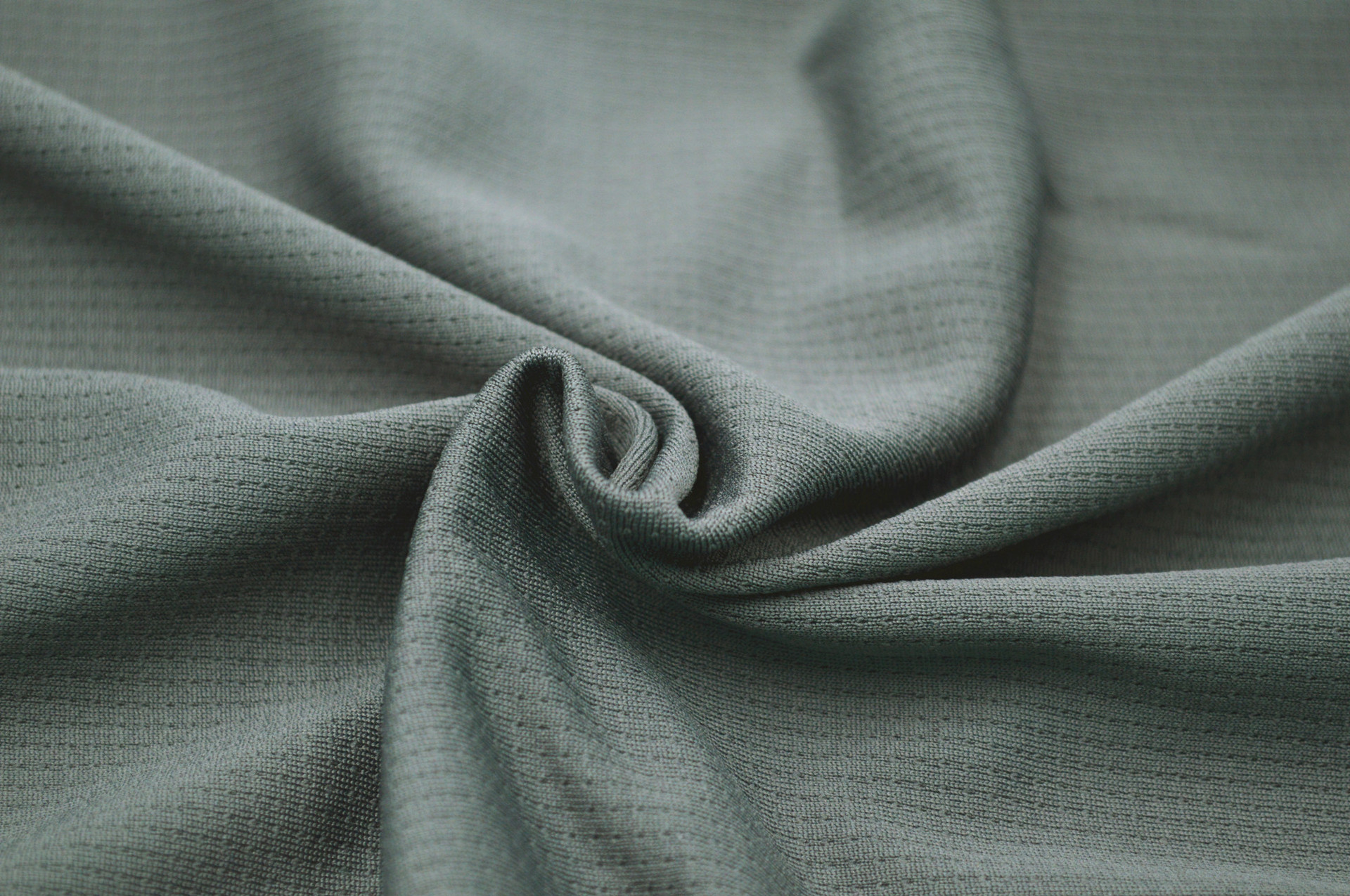 针织单向导湿布 丙纶网眼面料 创新环保功能性出口t恤polo衫面料