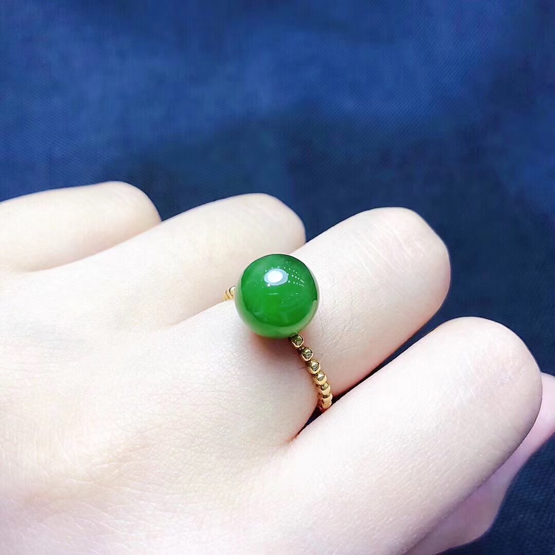 18k金镶嵌碧玉10mm圆珠女戒 俄碧老料 品质过灯 14圈口女戒指