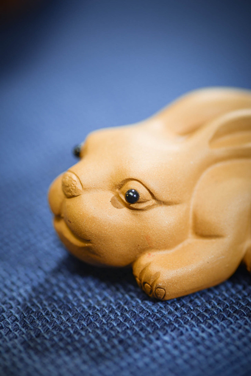 宜兴紫砂茶宠兔子生肖动物雕塑茶具配件精品摆件工艺品装饰批发