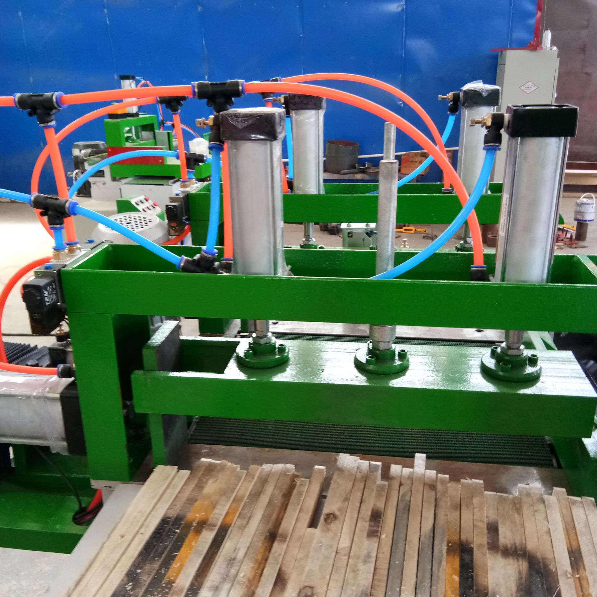 厂家直供全自动梳齿机接木机 双端开齿机 直接机 接直机 木工机械