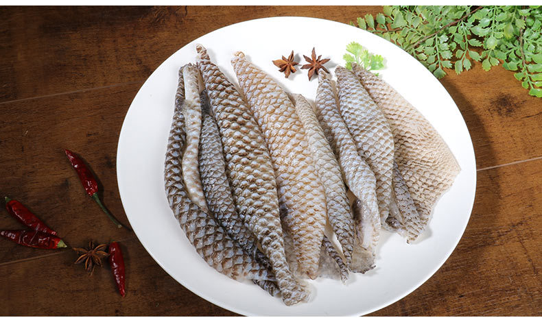 火锅食材鲜鱼皮 火锅酒店食材厂价直销优惠供应 新鲜冷冻冒菜鱼皮