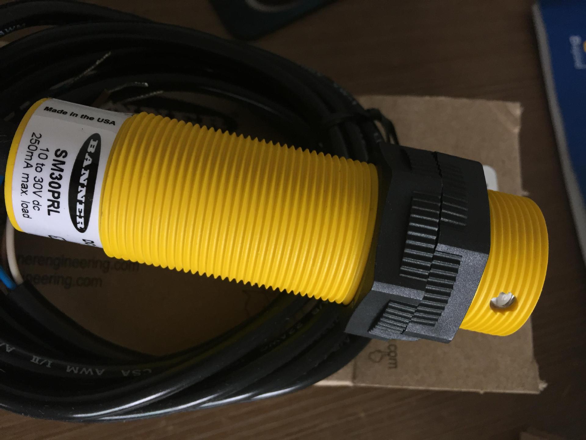 现货特价sma30pel sm30prl 邦纳banner 超长距离对射式光电传感器