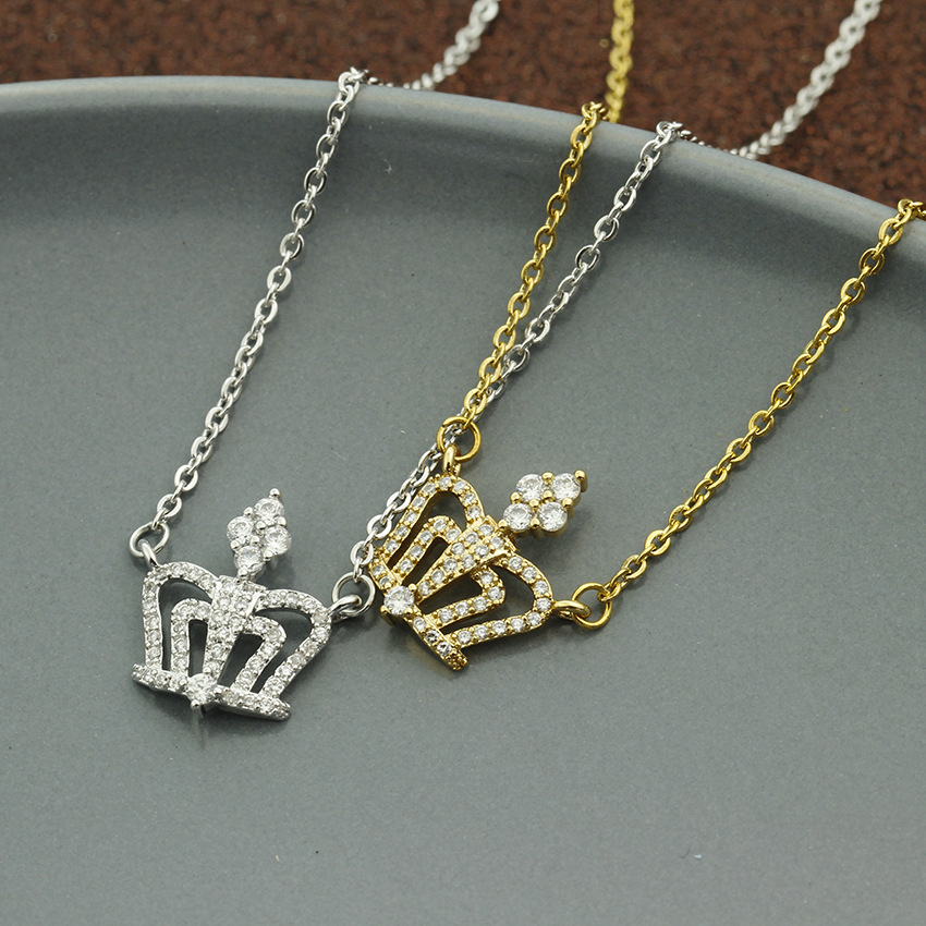 欧美闪动镶灵动钻皇冠项链镀钢项坠吊坠创美活动首饰女士项链批发