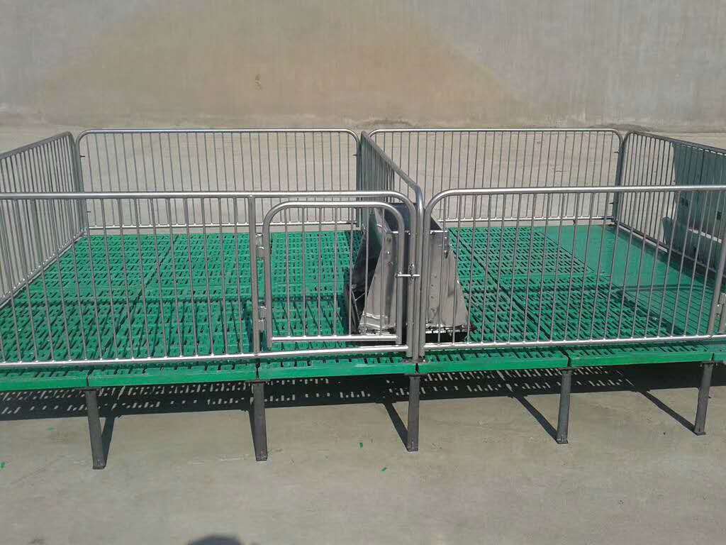 热镀锌保育栏架子带镀锌板双面料糟一套1200元,10套1150元