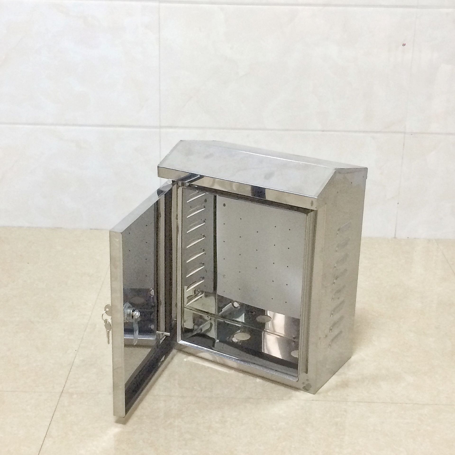 户外不锈钢防水箱监控300*400*180配电箱室外防雨箱控制箱加厚