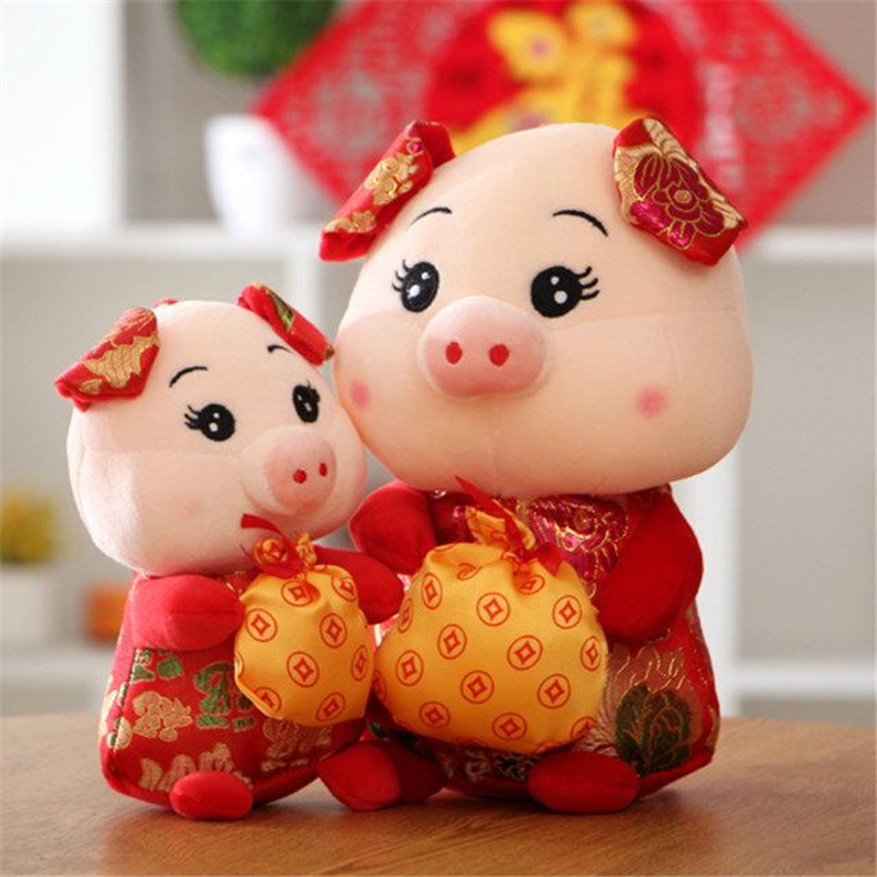 新品猪年吉祥物唐装福袋猪毛绒玩具红色喜庆猪公仔年会礼品定制