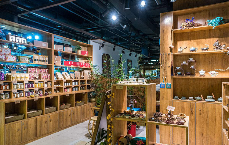 对于饰品店来说,装修布置过程中最不可或缺的就是货架了,没有好的货架