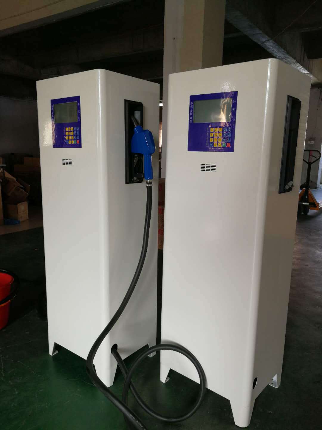 尿素加注机 立式加注机 尿素泵 尿素电机