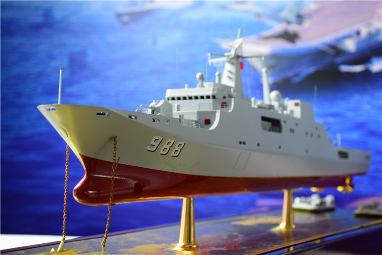 071级船坞登陆舰988沂蒙山989长白山号 999井冈山号998昆仑山模型