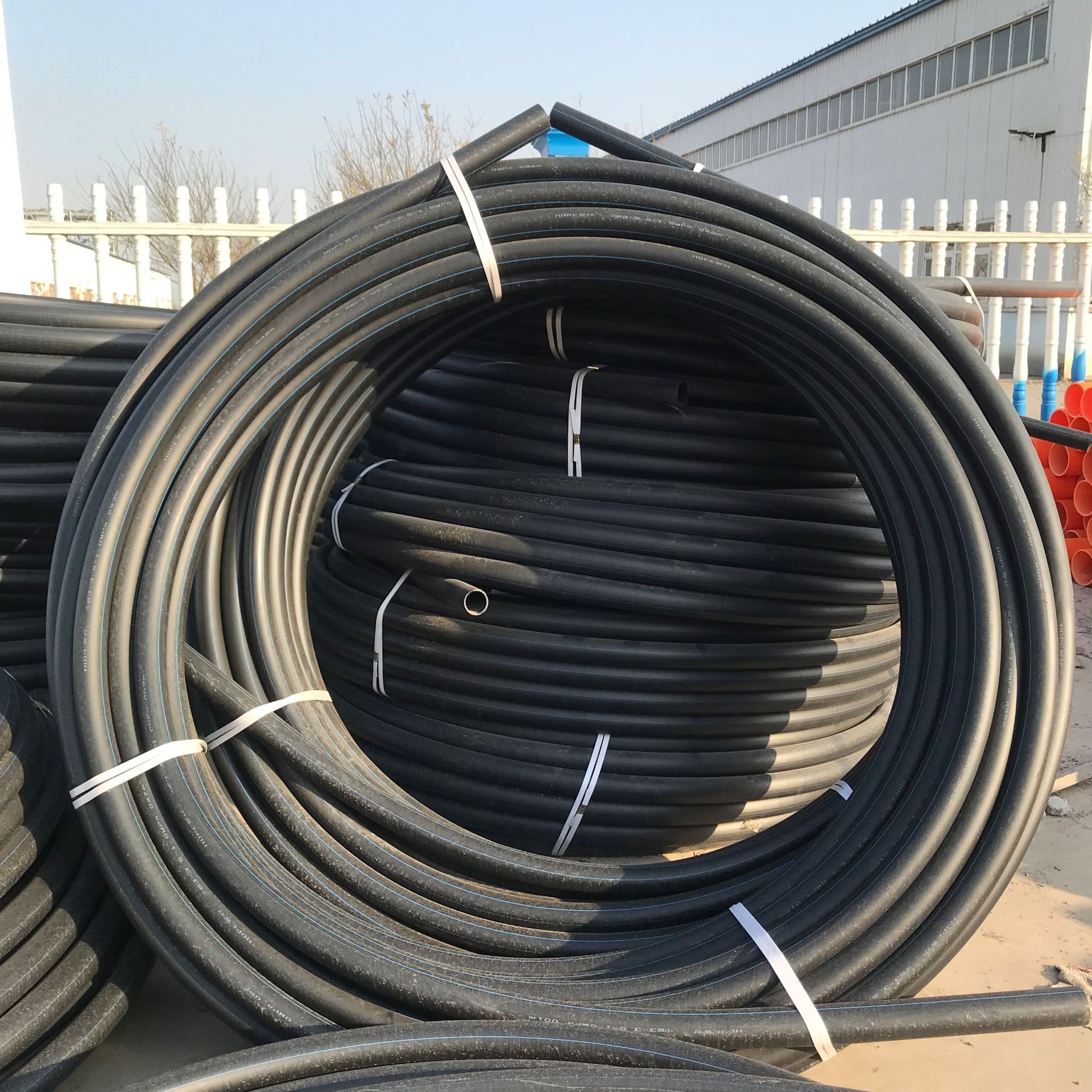 厂家直销 聚乙烯pe穿线管50*3.5mm 地埋式电缆保护pe盘管穿线管