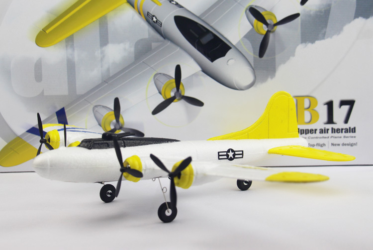 飞熊fx817遥控固定翼飞机 b17轰炸机象真机 儿童电动户外航模玩具