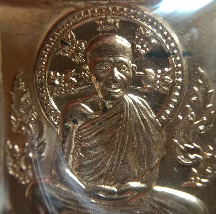 舍玛商贸正品2537龙婆卡贤大师自身黑金防水外壳d卡包邮泰国佛牌