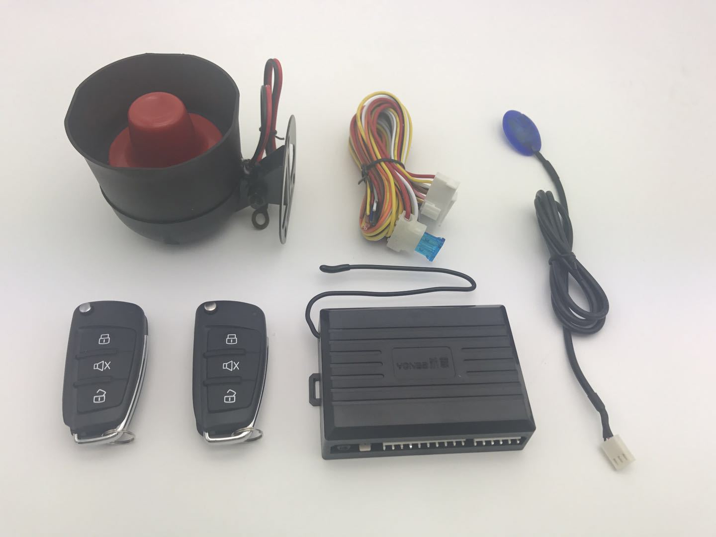 厂家直销单向汽车防盗器配折叠钥匙 car alarm alarm 车辆报警器