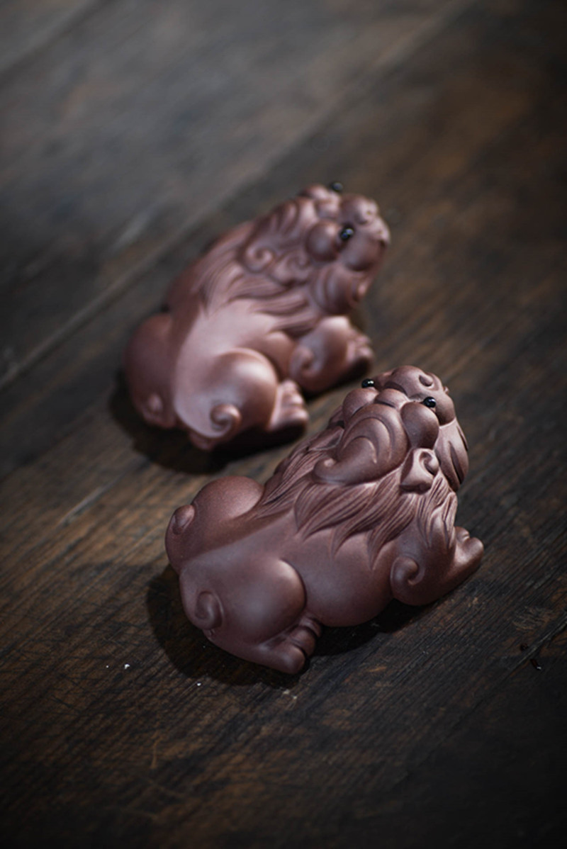 自销宜兴紫砂茶宠摆件精品貔貅可养功夫茶具招财茶玩茶道配件批发