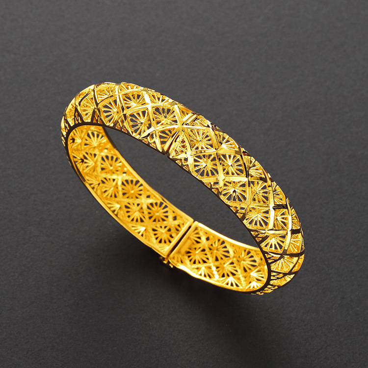 批发精品黄铜镀金24k镂空车花卡扣手镯女 久不掉色越南沙金首饰