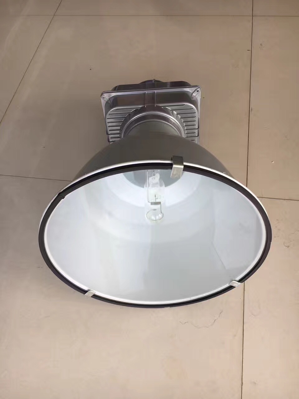 gc009工矿灯250w 400w 工厂灯具 厂房灯 深照型工厂灯 金卤灯