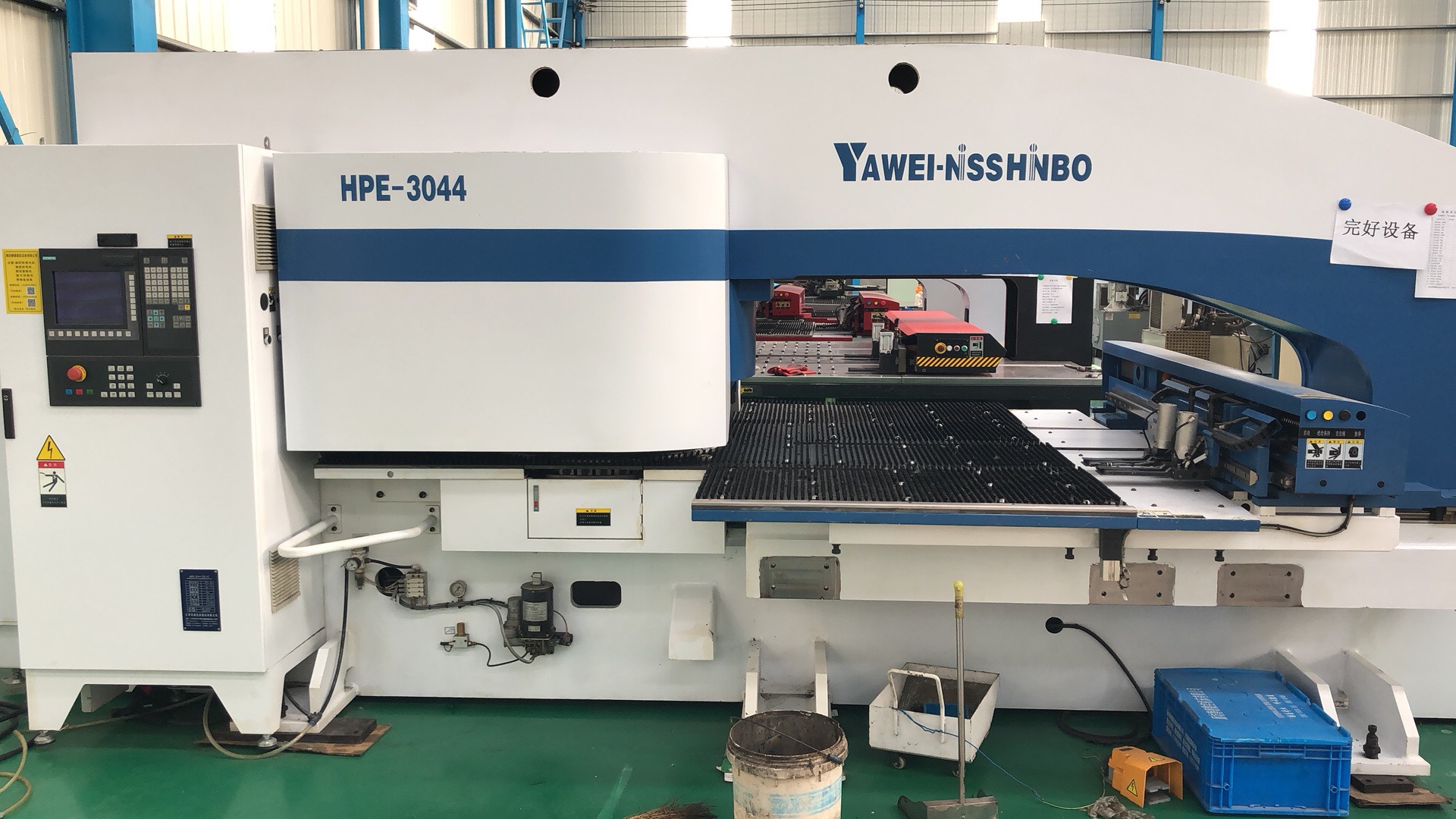 出售99成新亚威数控转塔冲床数控冲床hp3044伺服冲廊坊静德