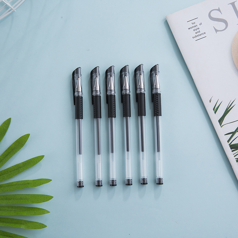 厂家直销大欧标 签字笔办公文具水性中性笔芯黑色替芯子弹头0.5mm