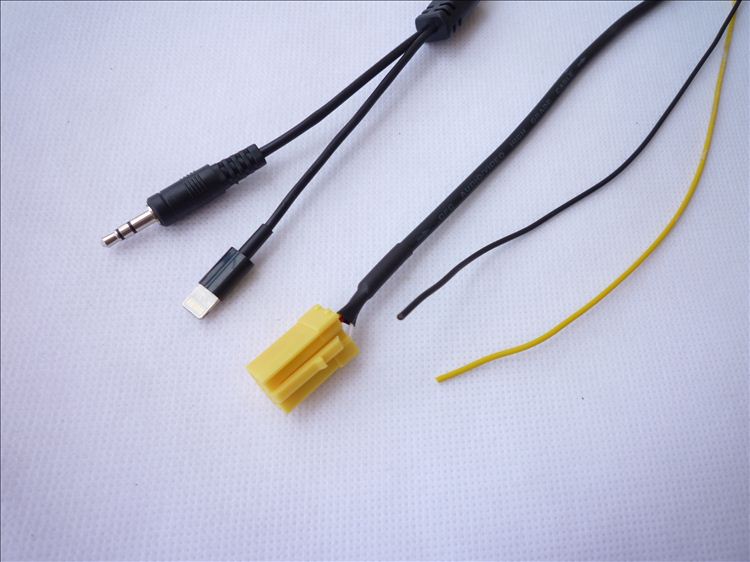 auxinadaptersmart451aux线安卓适用iphone充电接口