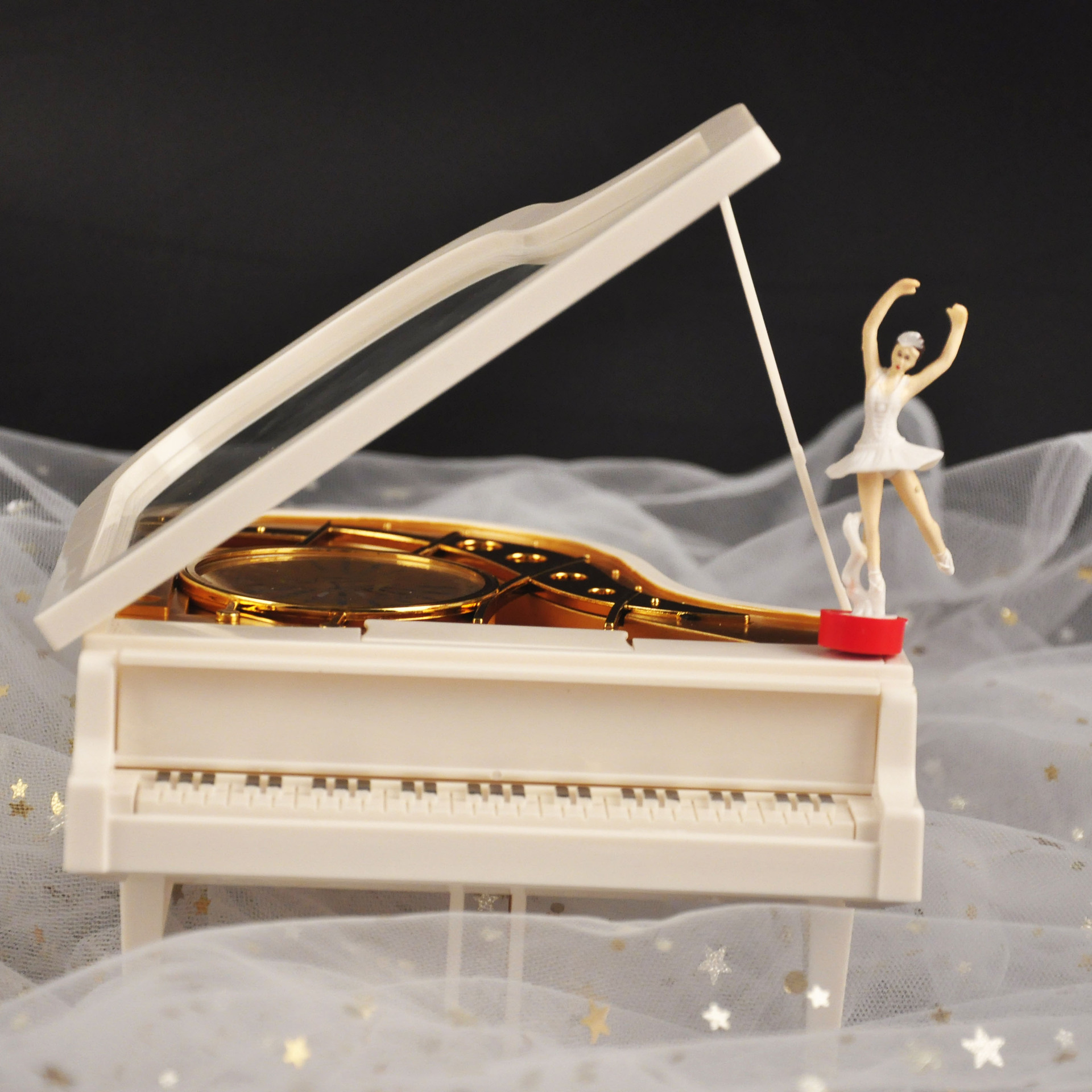 钢琴音乐盒八音盒创意儿童节生日礼物女生送女友天空之城跳舞旋转