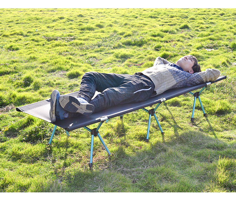 户外露营简易折叠床,也可做办公室休息午睡使用,产品舒适耐用!