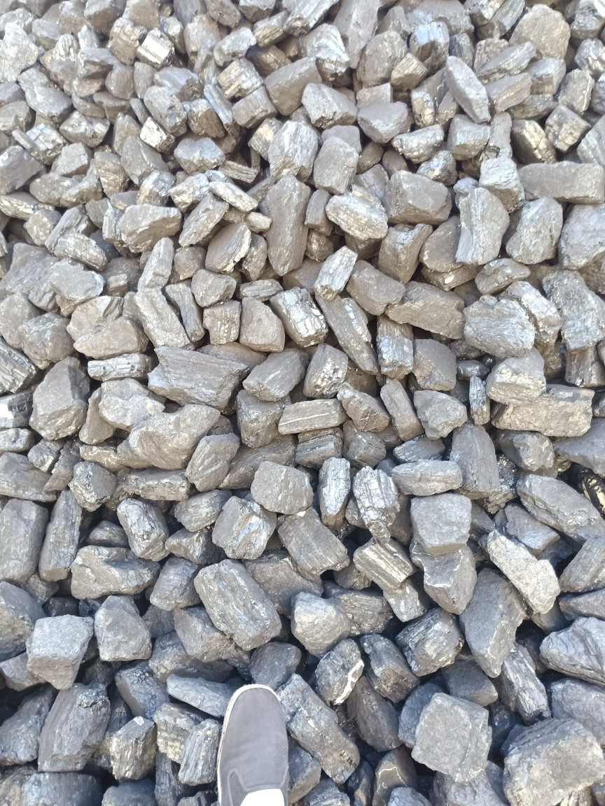 鄂尔多斯煤,煤炭取暖炉无烟煤块煤煤球环保煤直销