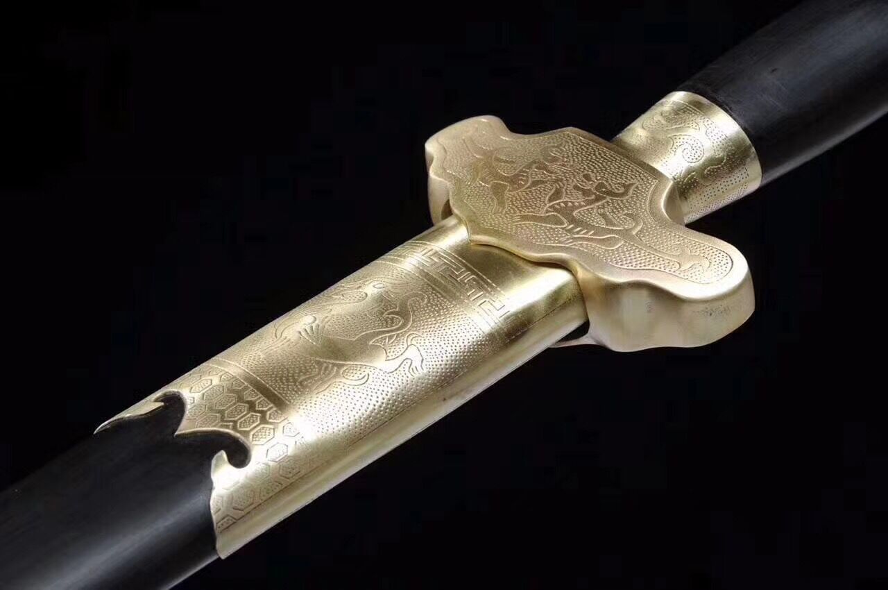 厂家直销龙泉传统宝剑龙凤呈祥剑花纹钢流水纹黑糖木铜装未开刃