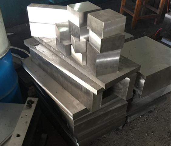 供应奥地利k390冷作模具钢高韧性高耐磨模具钢钢板圆钢圆棒