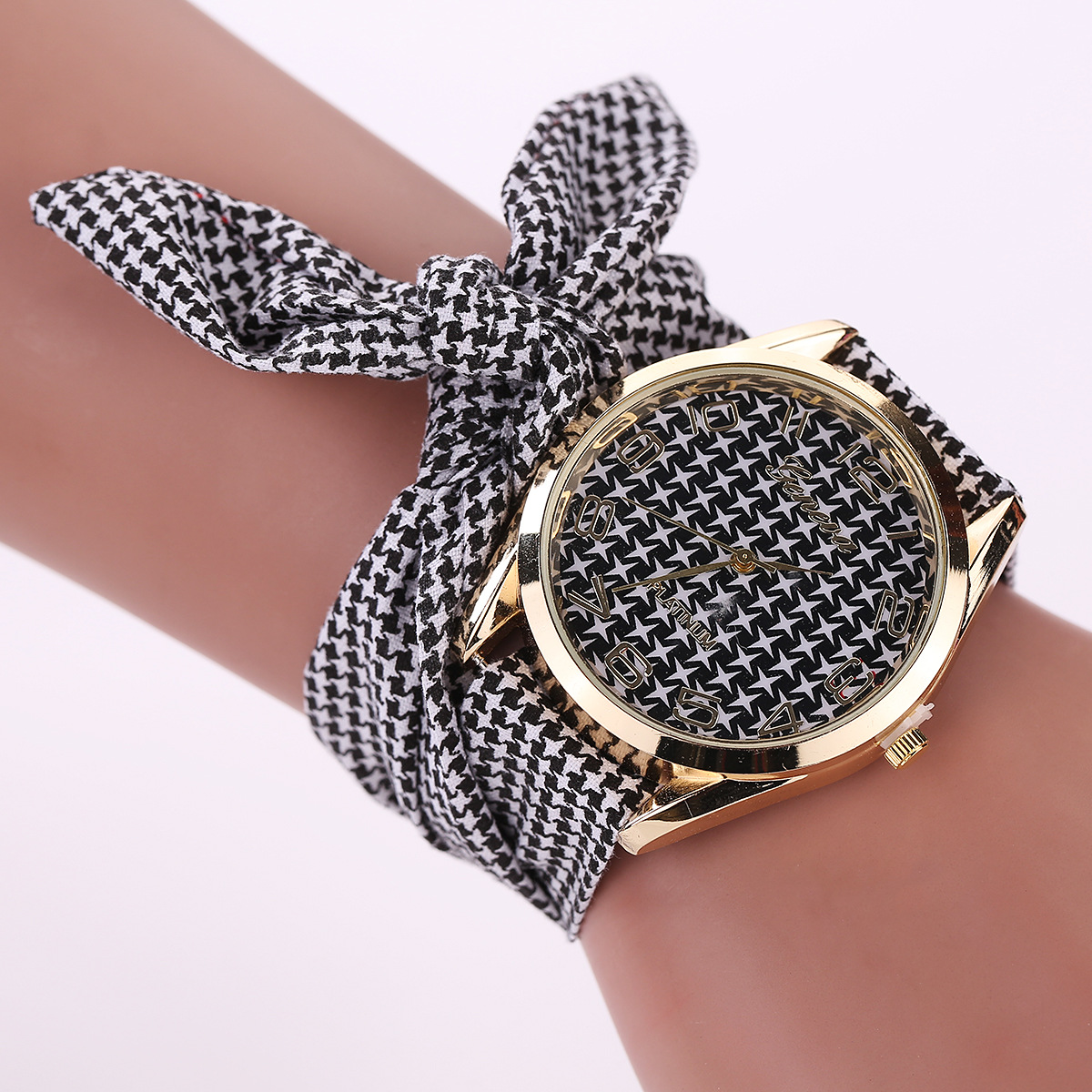 2016新款碎花格子布带女士手表日内瓦手表女布带花表女款微商货源