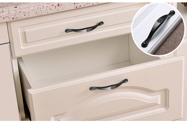 易嘉红黑拉丝仿古欧式庭院风橱柜门把手抽屉单头大衣柜装饰配件