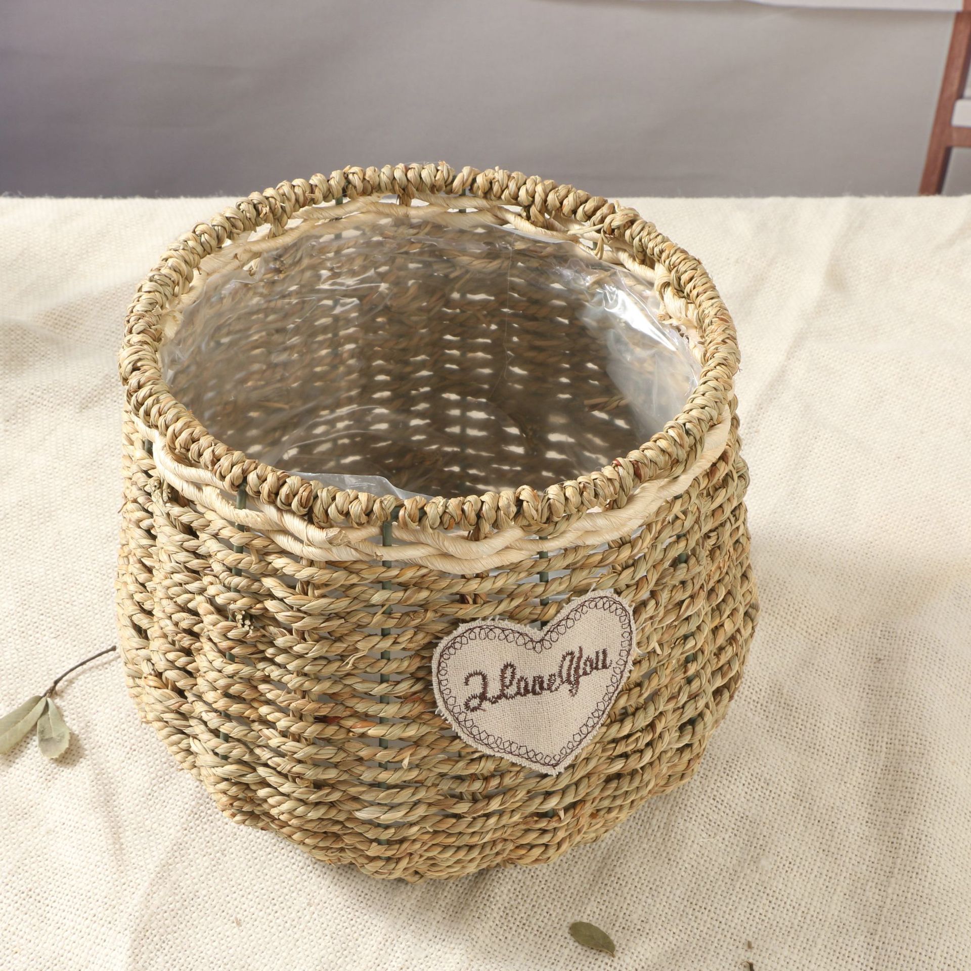 批发草编花篮 手工编织花篮 家居花篮容器 花篮摆饰草编工艺花篮