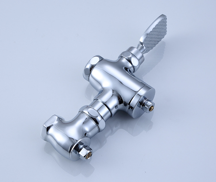 大体脚踏式蹲便器铜脚踏阀蹲坑延时冲水阀卧式延时冲洗阀厂家批发