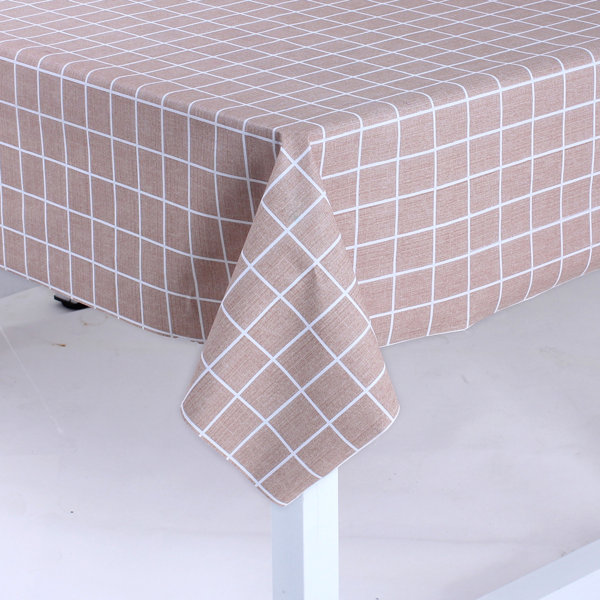 厂家直销 小方格 背面贴纱线布 防水防油 pvc桌布茶几布餐布