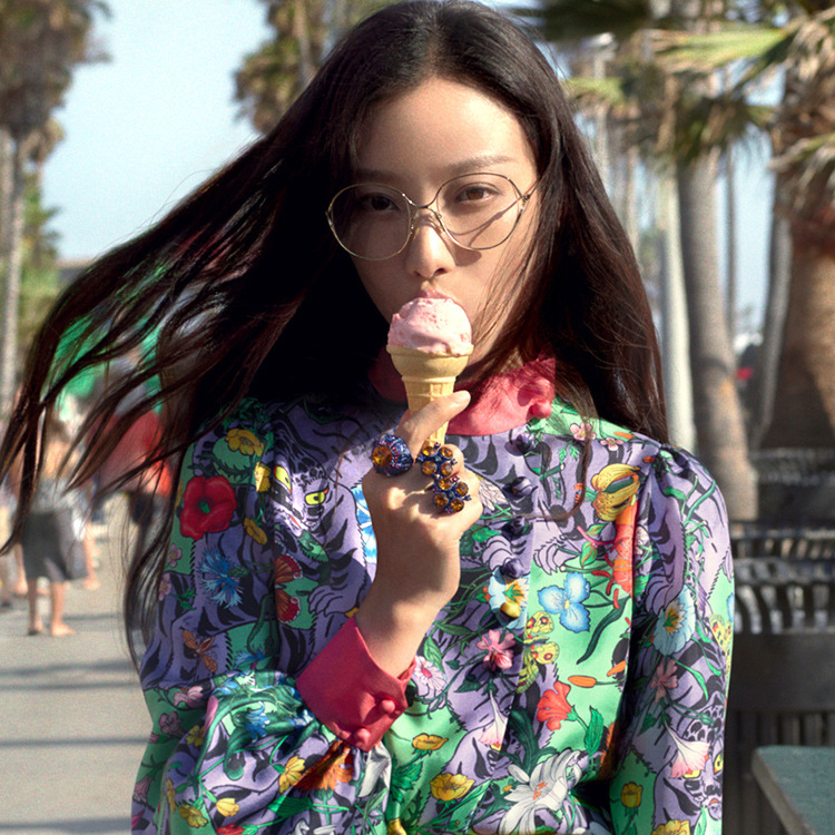 倪妮同款墨镜眼镜框架太阳镜女明星珍珠镜腿网红街拍潮方脸眼镜