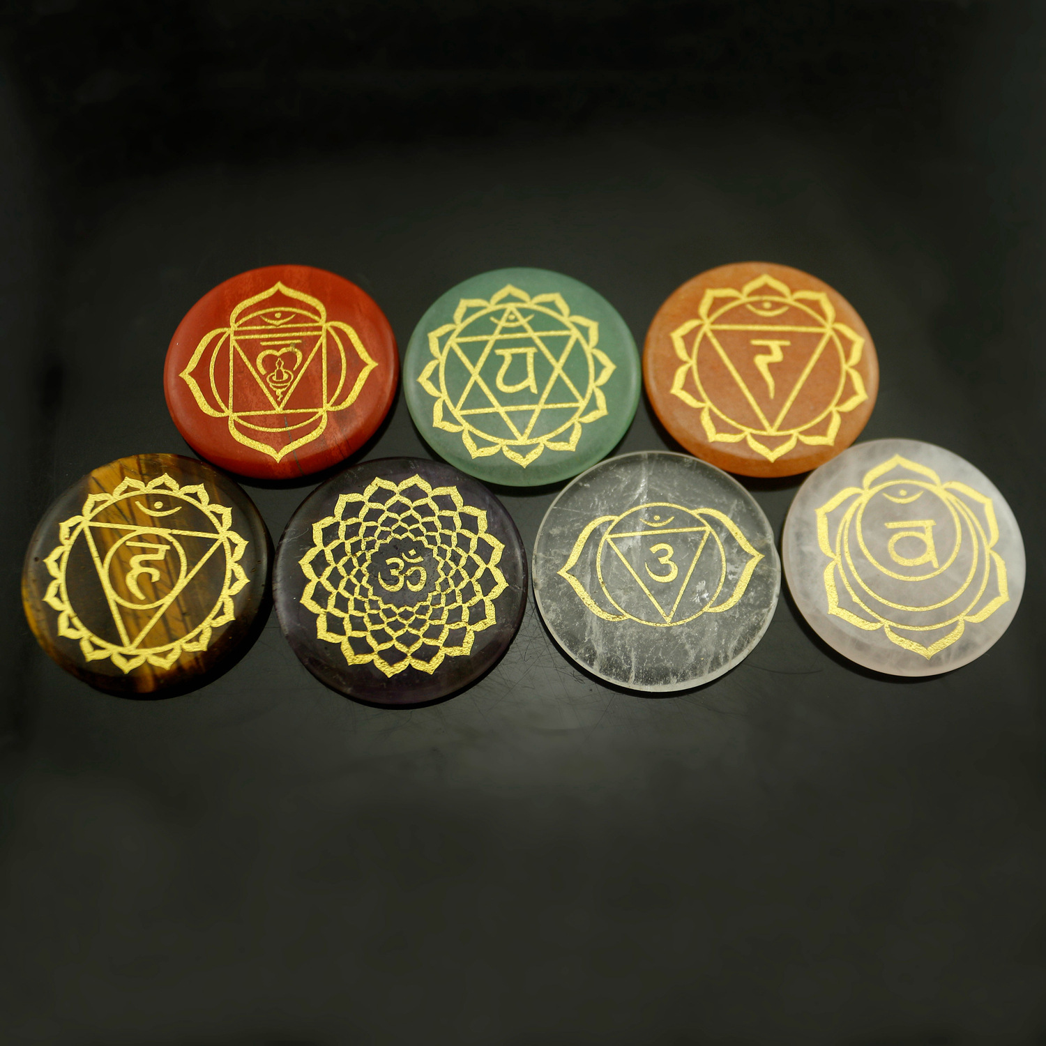 天然水晶圆片crystal 7 chakra 雕刻宗教瑜伽脉轮 创意外贸