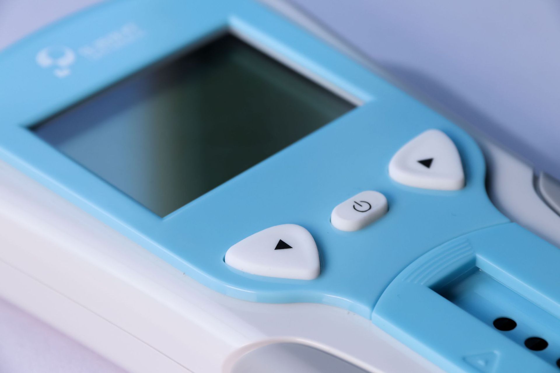 轻松测值,健康陪伴—乐普佳平型血脂仪单品评测