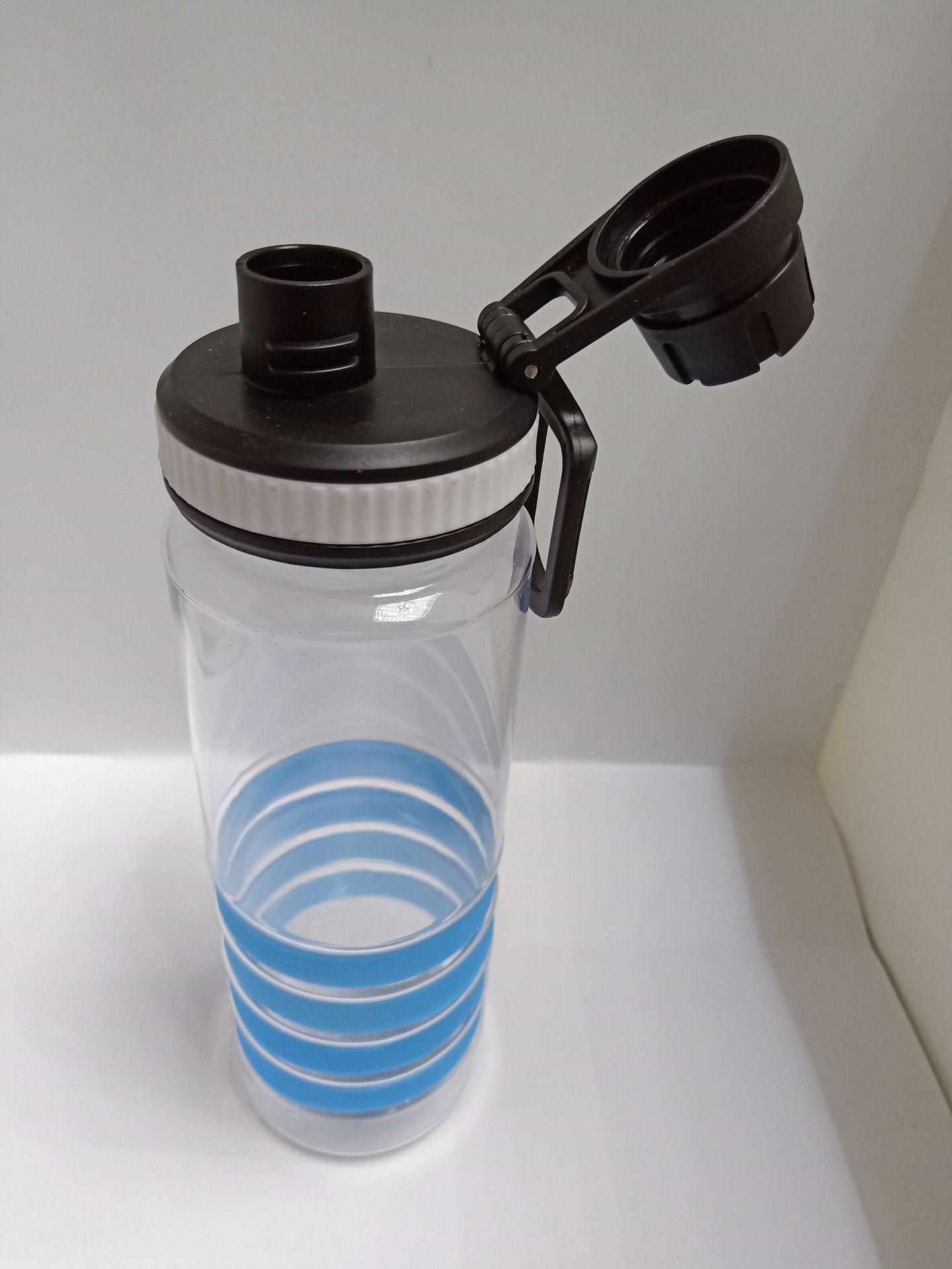 厂家直销创意环保学生冷水杯定制户外运动塑料水杯批发手提塑料杯