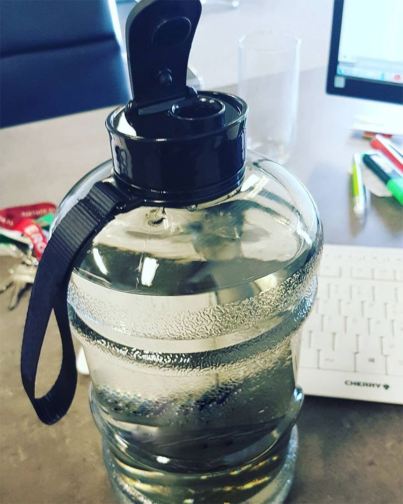 世轩bigbottle大水壶运动水杯bigbaby定做logo水桶杯亚马逊热卖