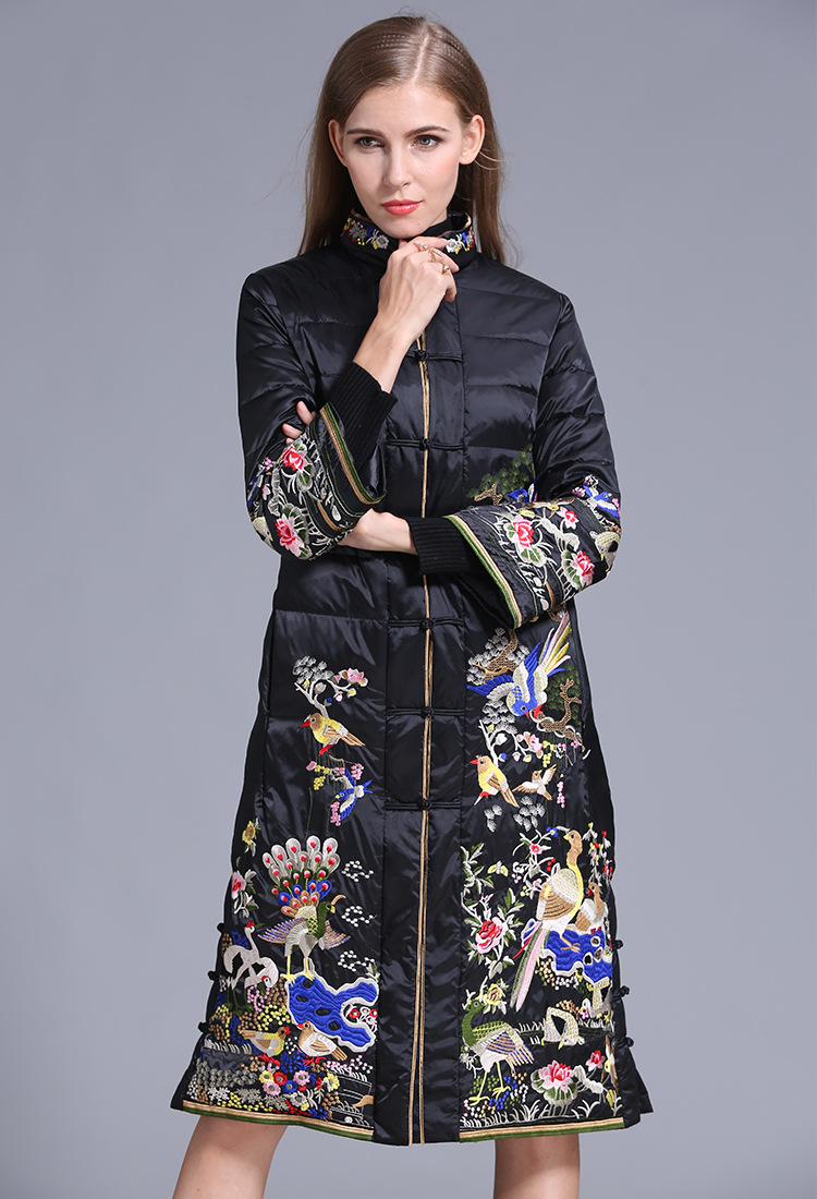 民族风白鸭绒新款冬季立领百鸟刺绣大码黑色中长外套