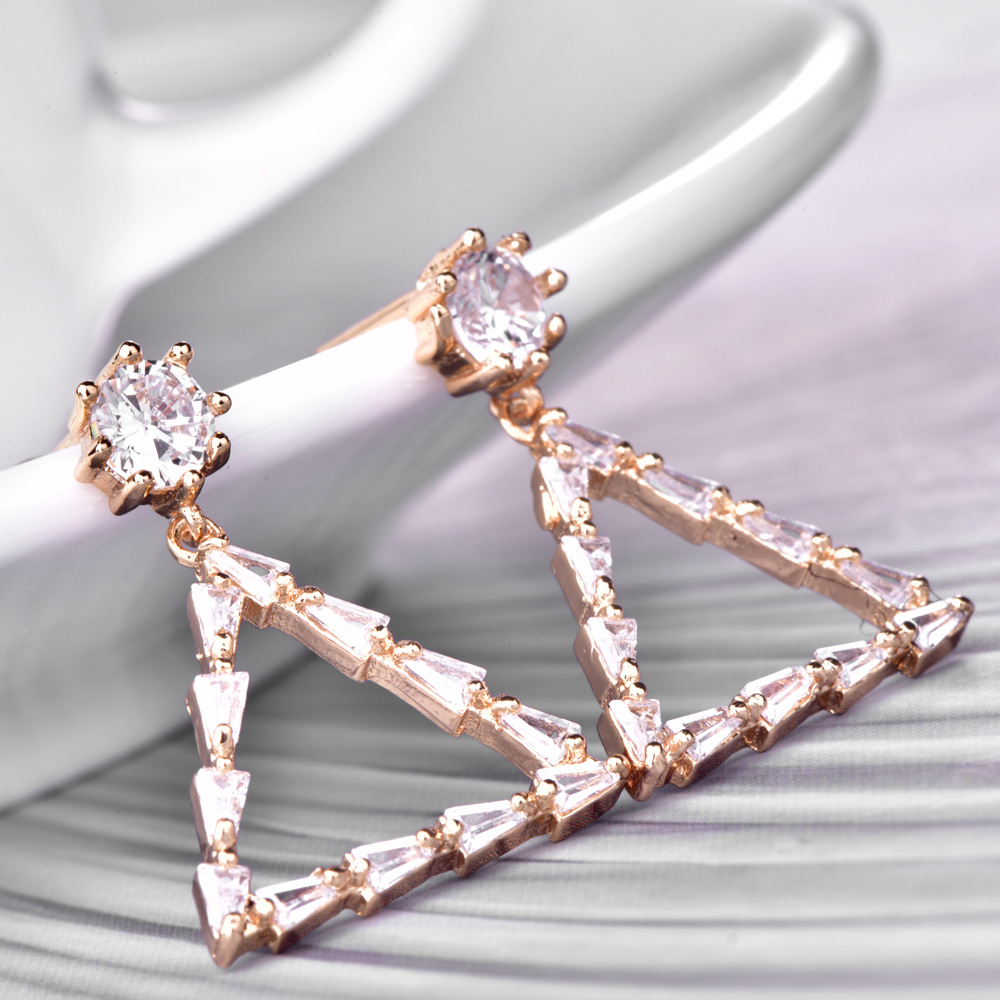 庄周外贸饰品简约几何三角形锆石耳环女优雅气质精致耳钉耳饰