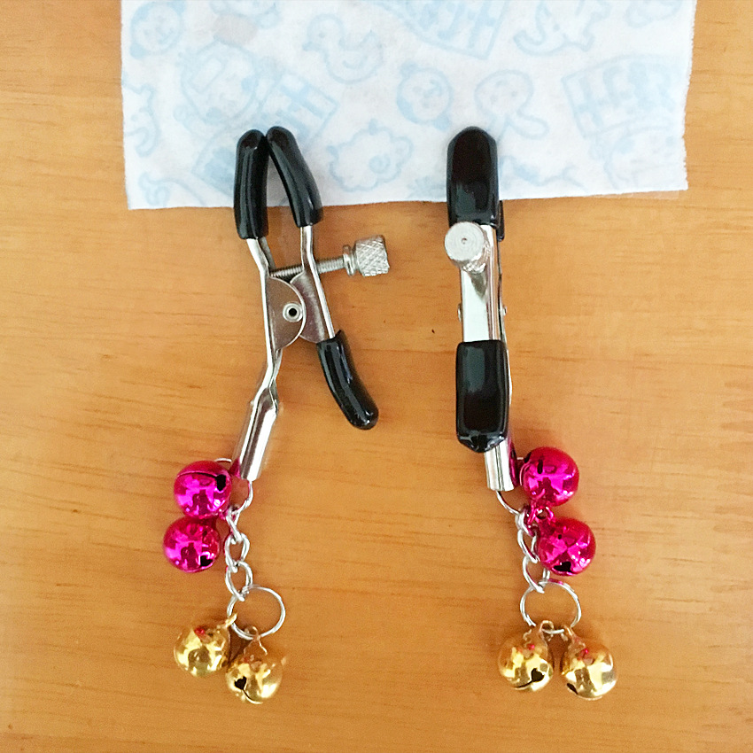 调情趣4铃铛外阴唇夹乳夹 夫妻sm性诱惑敏感带链坠挑逗暧昧性器具