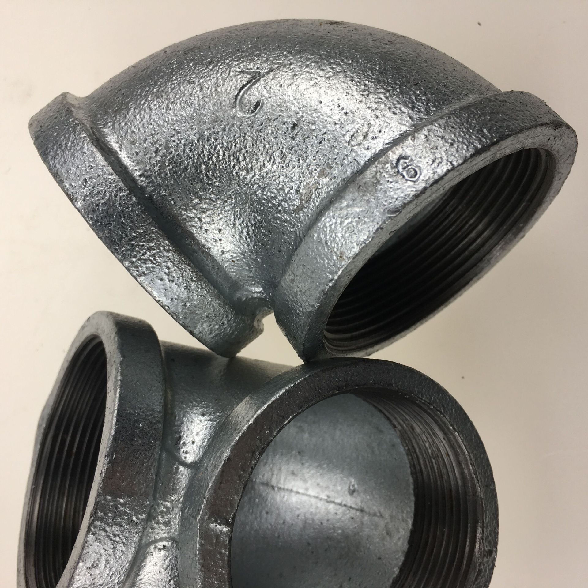 镀锌异径大小弯头内丝弯头90度 变径丝扣螺纹4分6分1寸 镀锌管件