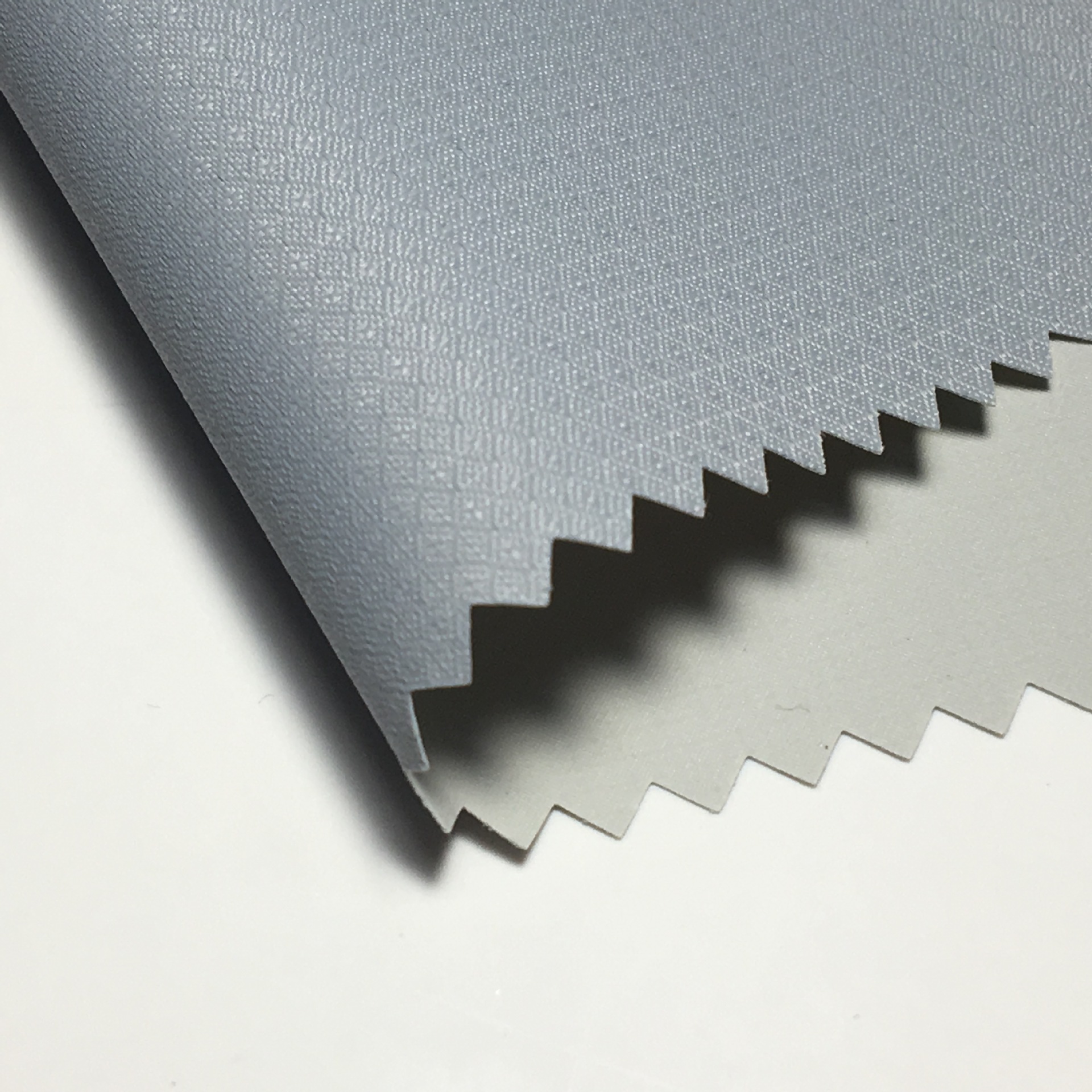 防水透湿pvc压延pu白湿法涂层消光米字格春亚纺户外冲锋衣面料