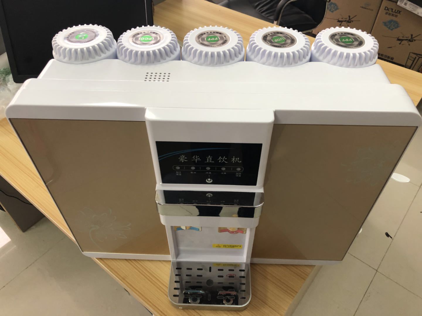 100g五瓶外置冰热一体净水器 智能直饮机 带ro过滤制热制冷微废水