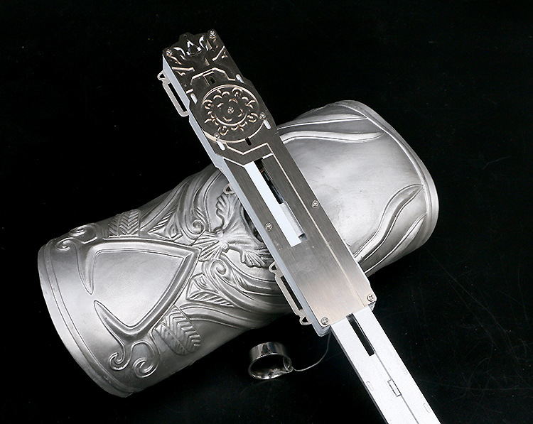 定做刺客信条3cosplay道具艾吉奥佛罗伦萨单线控三段袖剑