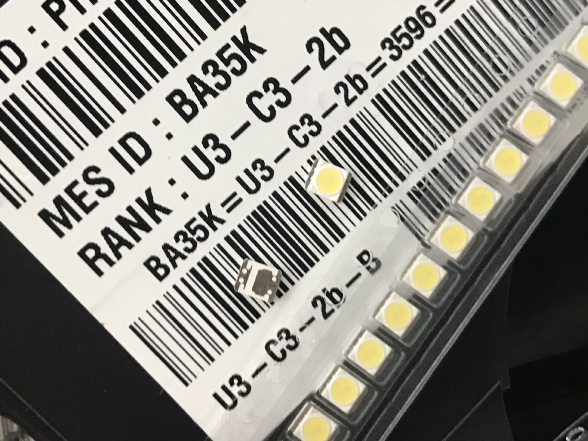 新款进口lg3528背光灯珠2835冷白光源发光二极管多用于灯条电视屏