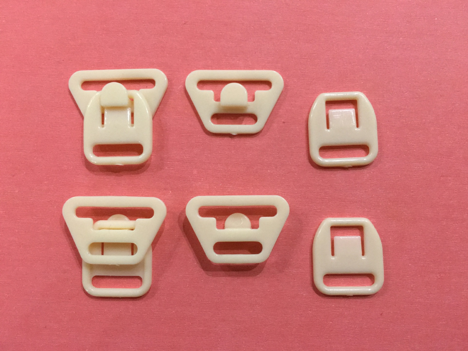 文胸内衣塑料妈咪扣哺乳扣 12-19mm内径妈咪调节扣现货可定制颜色