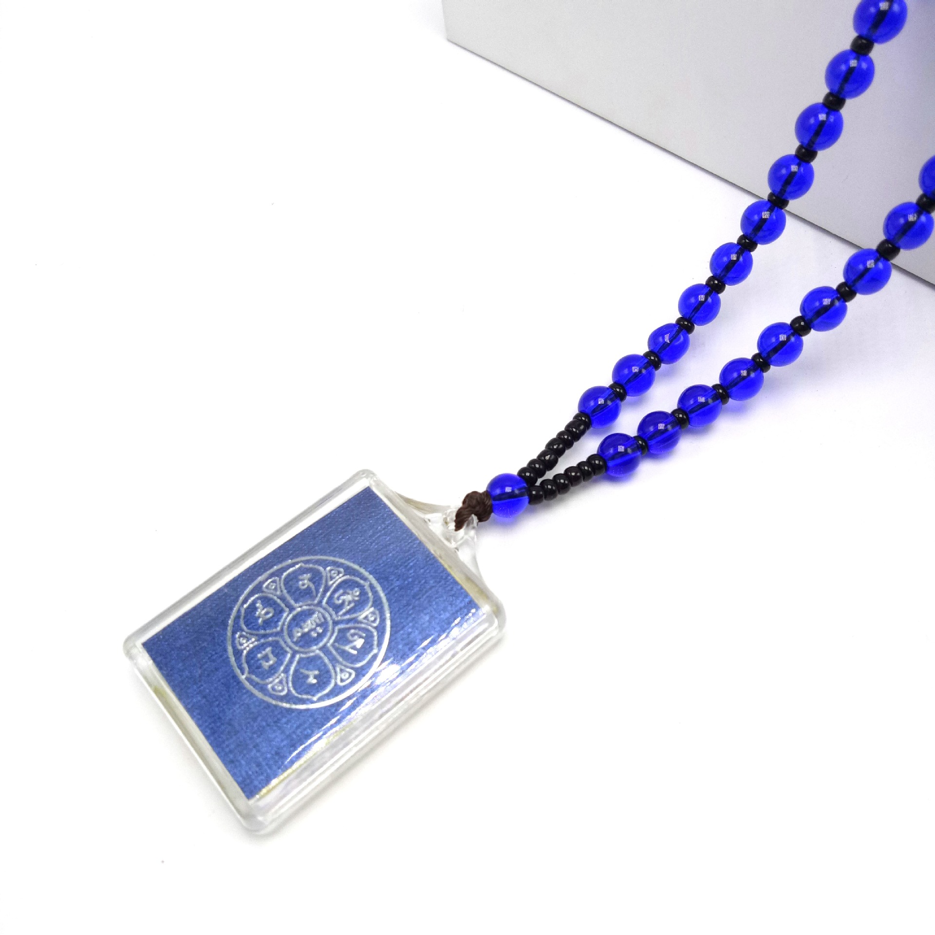 宽30*长40*厚10mm材质:亚克力名称:楞严咒挂件多咒合一吊坠楞严咒挂件