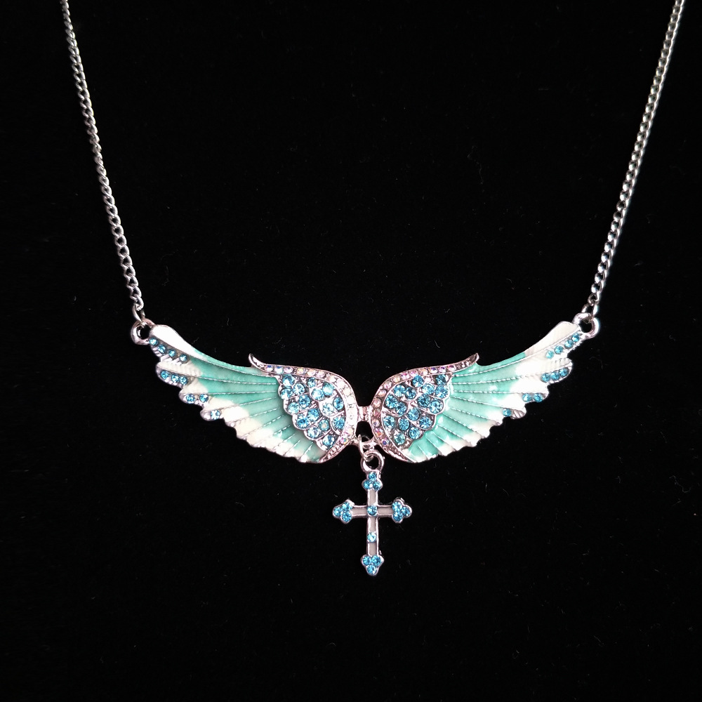 欧美复古夜光天使之翼翅膀项链镶钻吊坠发光毛衣链荧光十字架项链